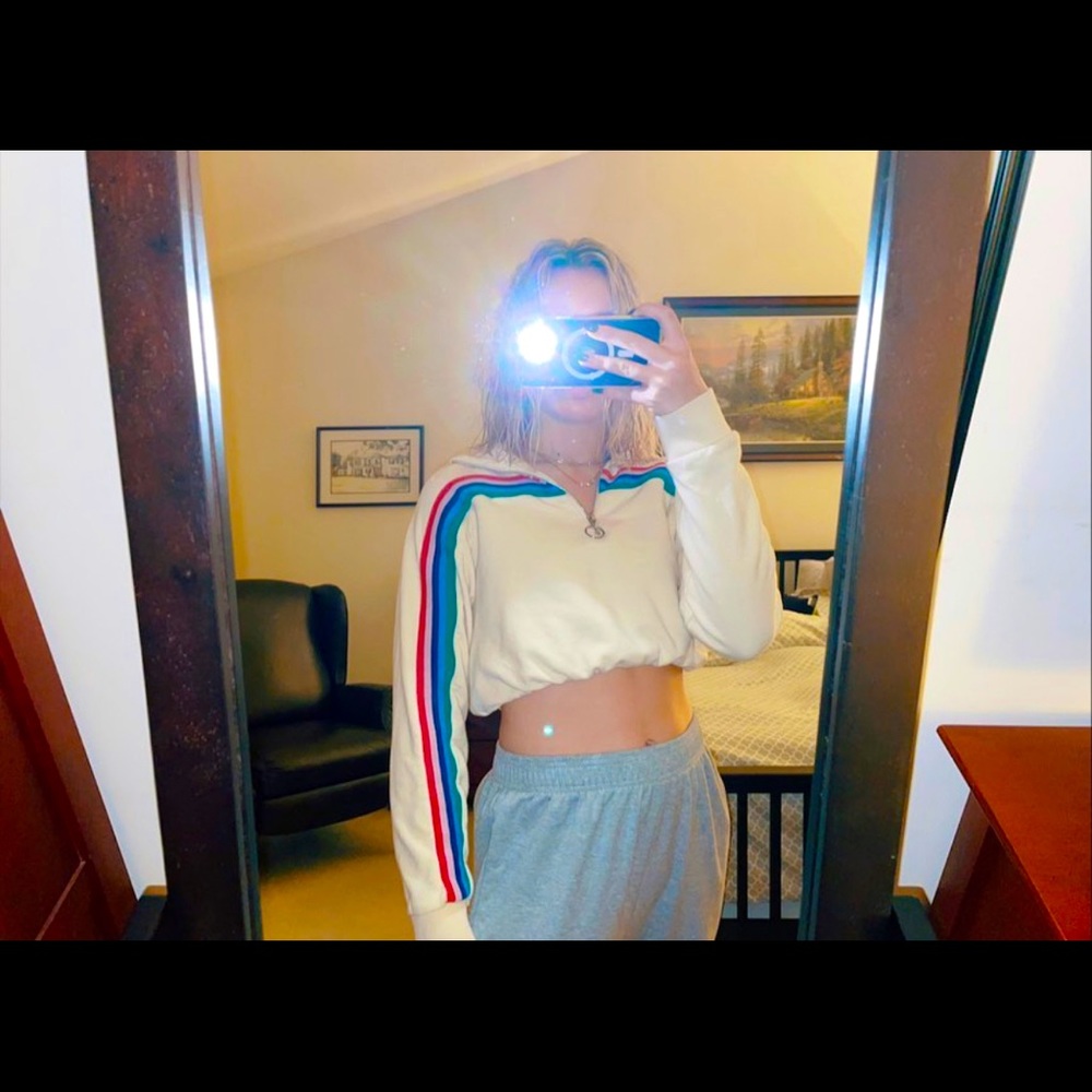 Brandy Melville quarter zip